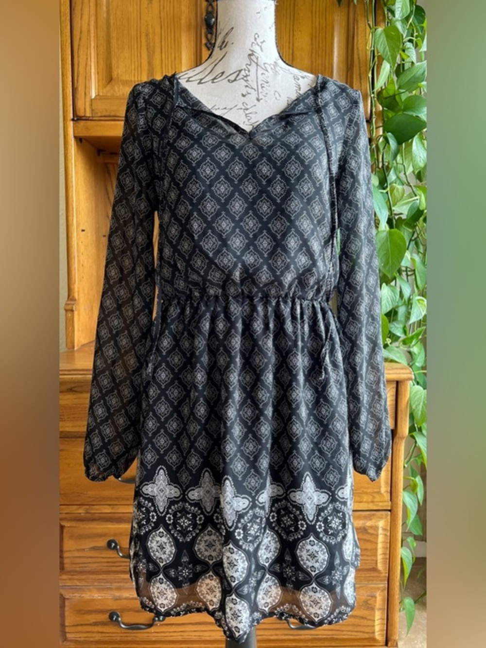 Mudd Black Paisley Dress with Geometric Print Y2K‎ Medium